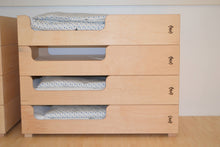 Carica l'immagine nel visualizzatore di Gallery, Lettino impilabile