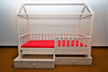 Carica l'immagine nel visualizzatore di Gallery, Letto sogni d'incanto con cassetti