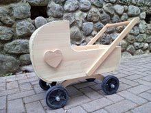 Carica l'immagine nel visualizzatore di Gallery, Carrozzina