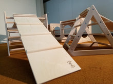 Carica l'immagine nel visualizzatore di Gallery, Triangolo di Pikler