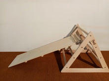 Carica l'immagine nel visualizzatore di Gallery, Triangolo di Pikler