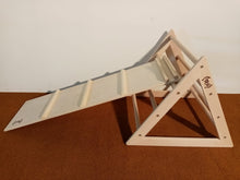 Carica l'immagine nel visualizzatore di Gallery, Triangolo di Pikler