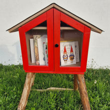 Carica l&#39;immagine nel visualizzatore di Gallery, Book Crossing - Casetta dei libri V2- prodotto ordinabile solo tramite mail-

